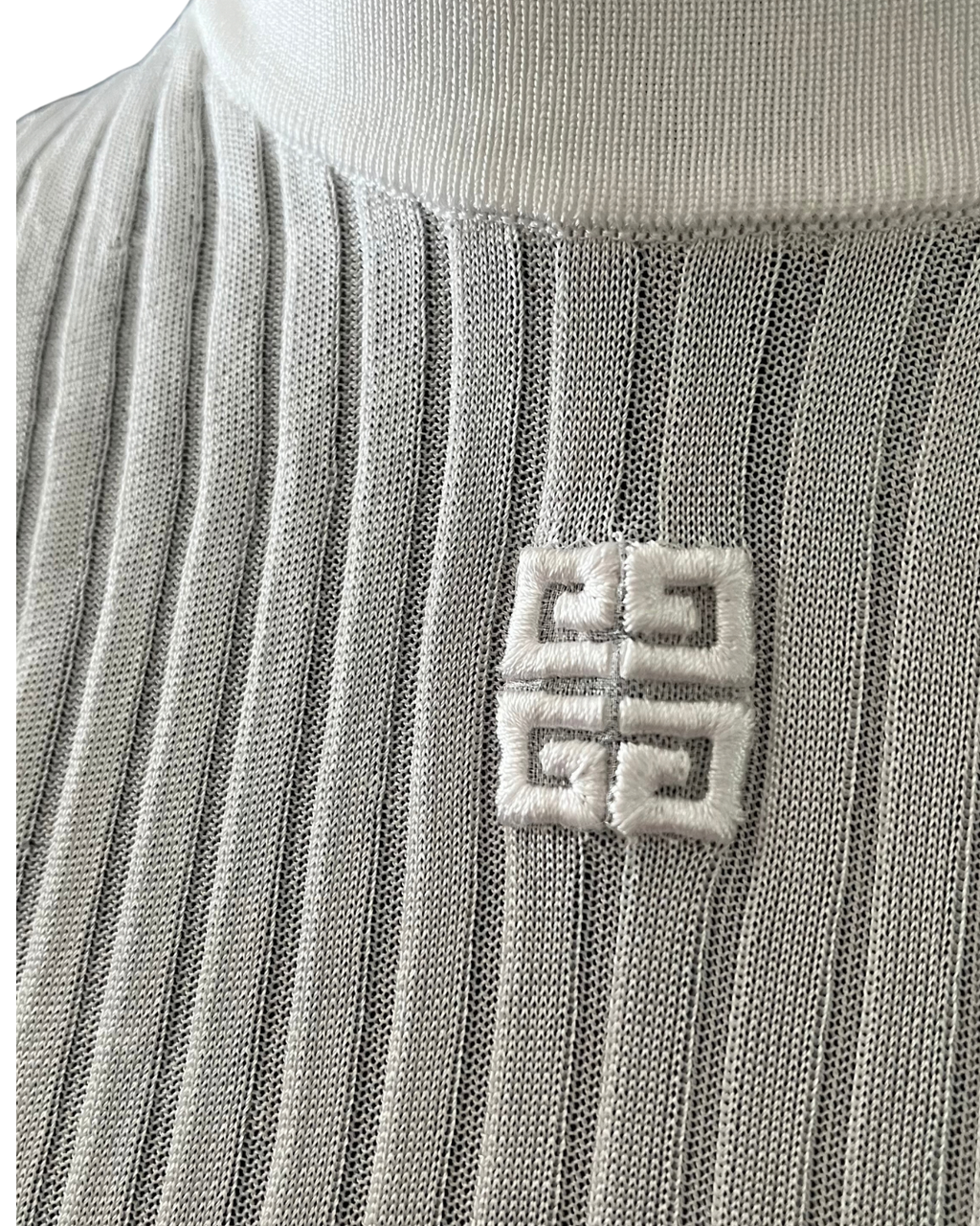 Givenchy Sleeveless Turtleneck (S)